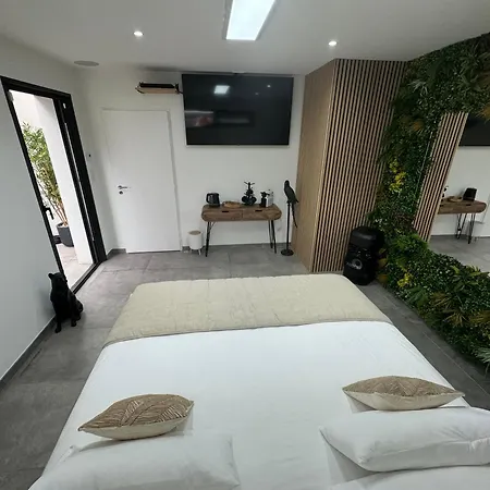 Bed & Breakfast Romantique Reve D Amazonie Option Espace Complet En Supplément Les Mages